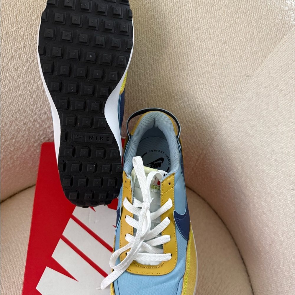 Nike Waffle Sneakers